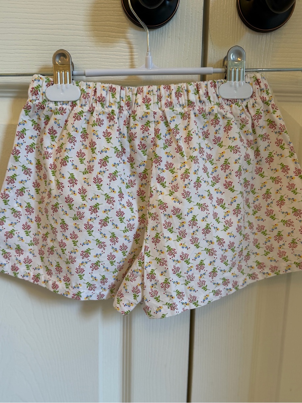NWT Bella Bliss red Floral Elastic Shorts with bow size 7 - Picture 3 of 3